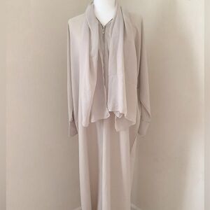 Beige abaya with rhinestone zipper set